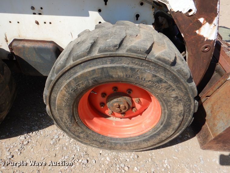 image for item IR9106 2000 Bobcat 863  skid steer loader