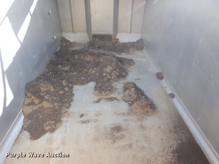 image for item IT9104 1995 Mack CH613  dump truck