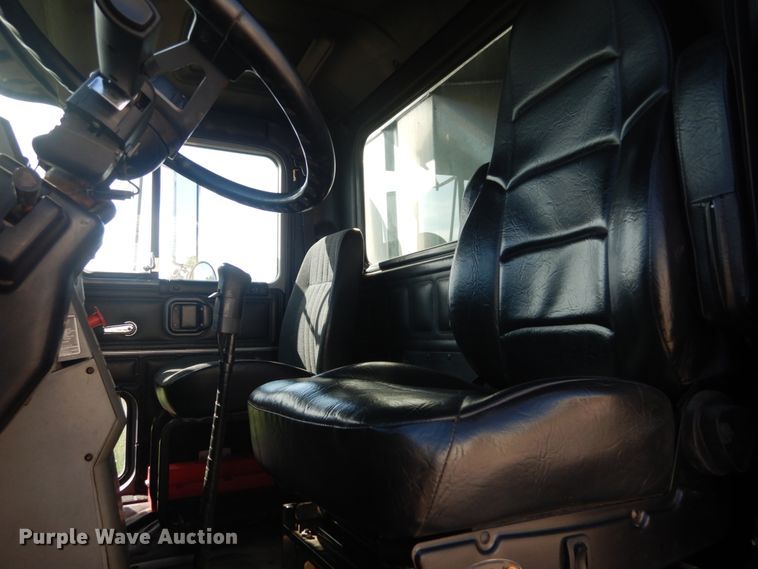 image for item IT9104 1995 Mack CH613  dump truck