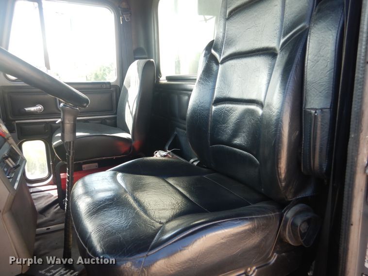 image for item IT9104 1995 Mack CH613  dump truck