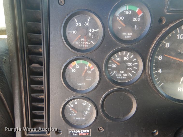 image for item IT9104 1995 Mack CH613  dump truck