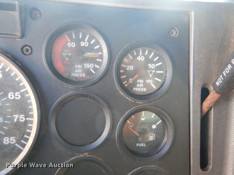 image for item IT9104 1995 Mack CH613  dump truck