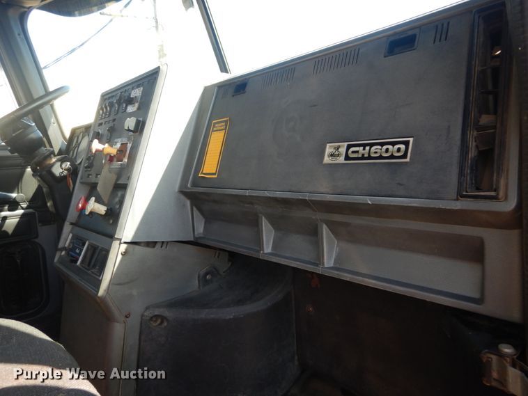 image for item IT9104 1995 Mack CH613  dump truck