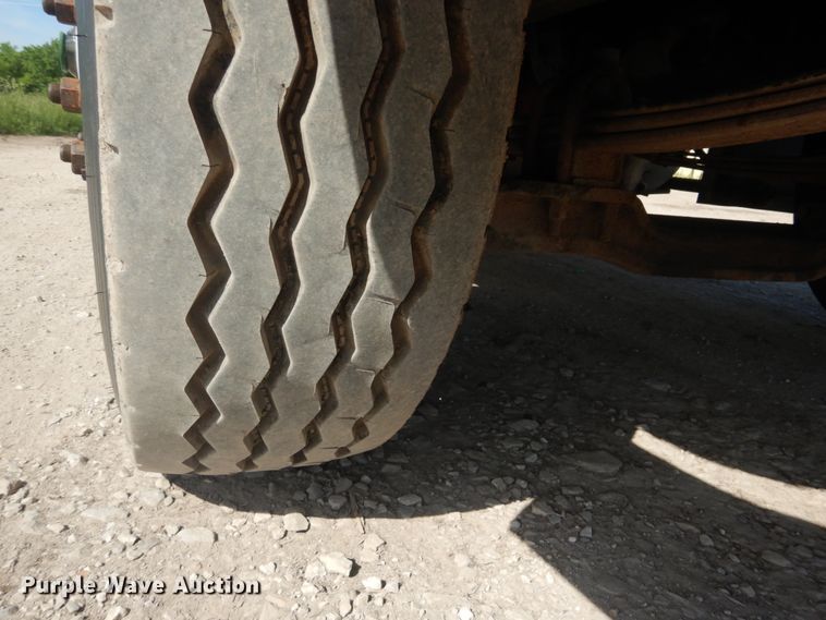 image for item IT9104 1995 Mack CH613  dump truck