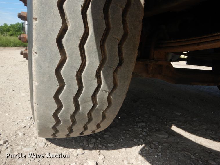 image for item IT9104 1995 Mack CH613  dump truck