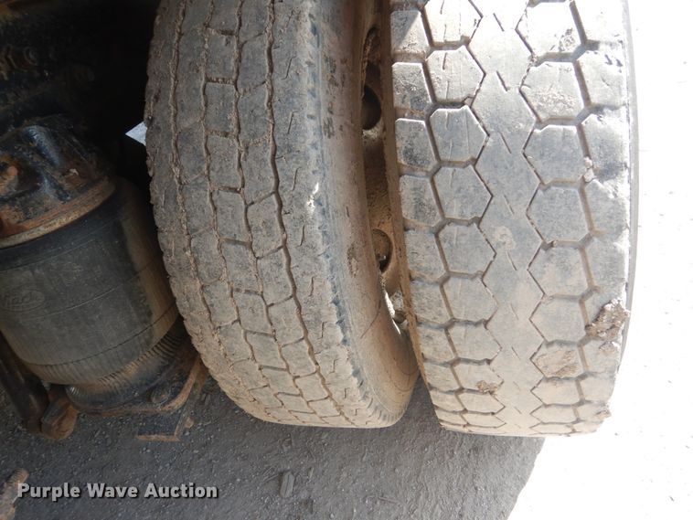 image for item IT9104 1995 Mack CH613  dump truck