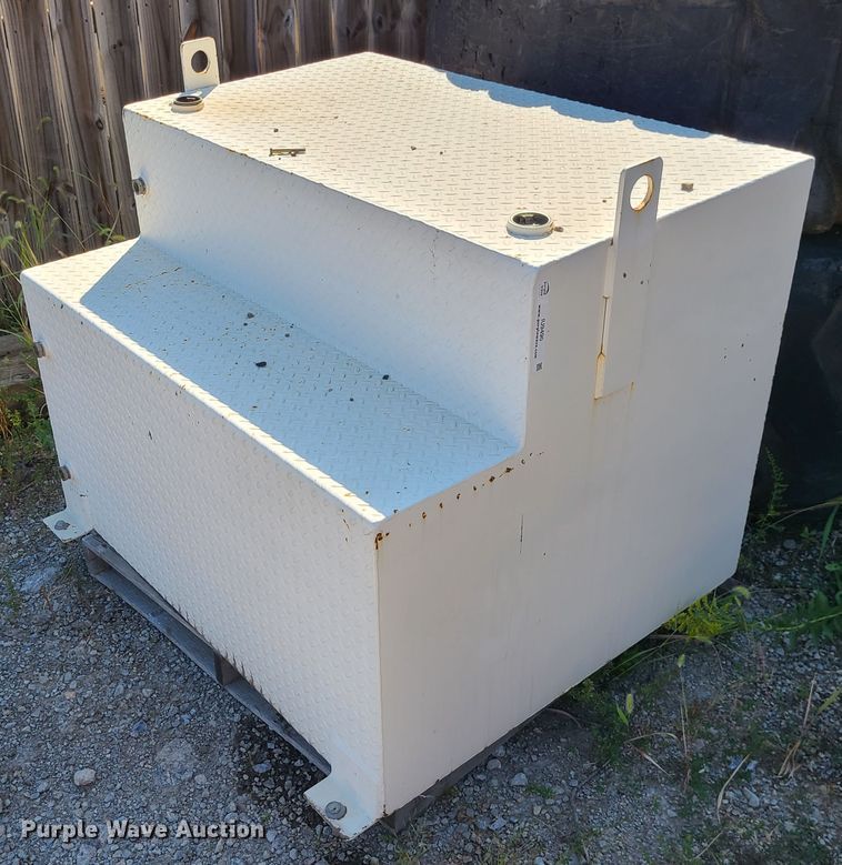 image for item IU9490 Fuel tank