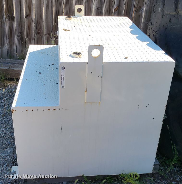 image for item IU9490 Fuel tank