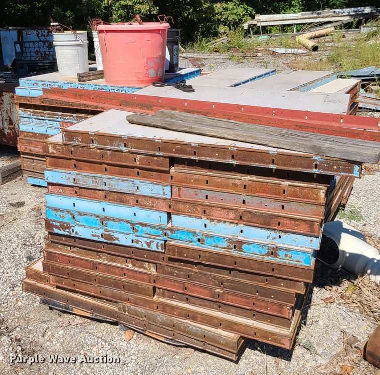 image for item IU9495 Simons concrete forms