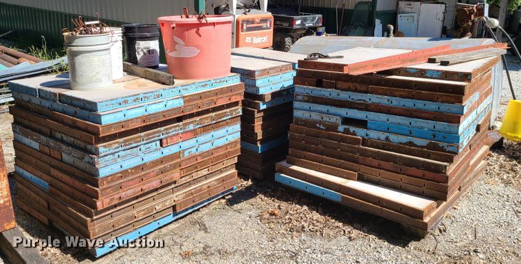 image for item IU9495 Simons concrete forms