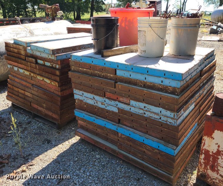 image for item IU9495 Simons concrete forms