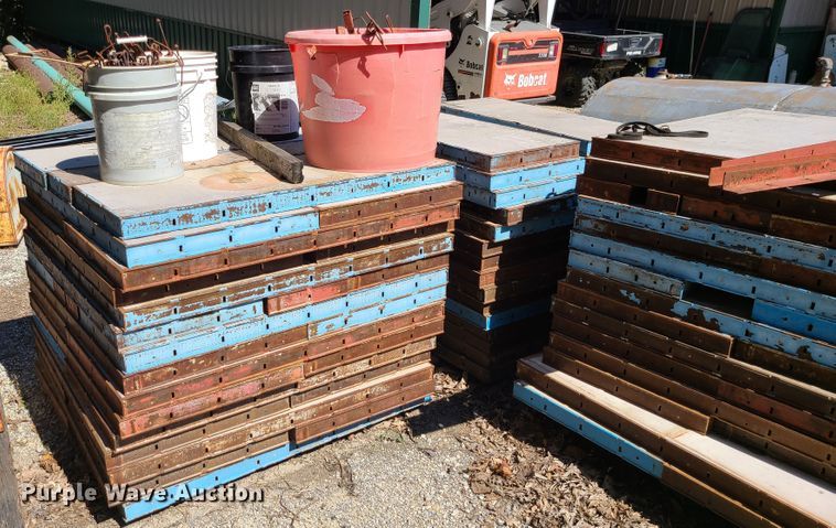 image for item IU9495 Simons concrete forms