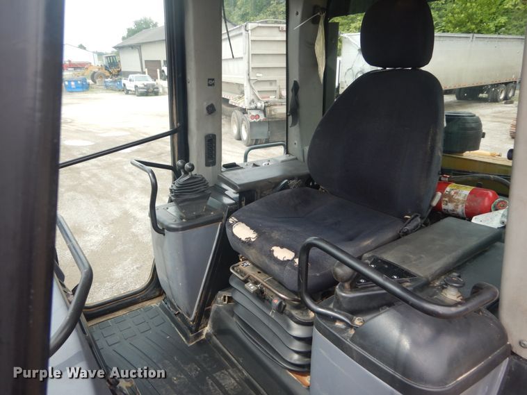 image for item JG9177 2005 Caterpillar 953C  track loader