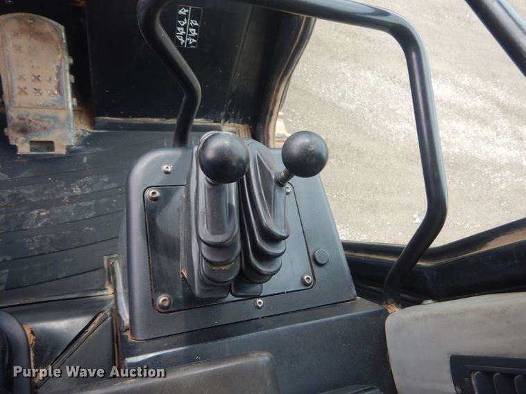 image for item JG9177 2005 Caterpillar 953C  track loader