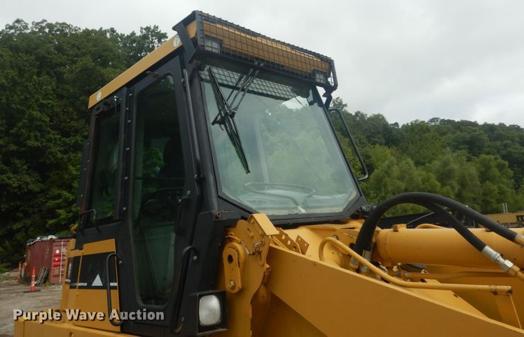 image for item JG9177 2005 Caterpillar 953C  track loader