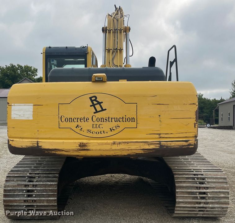 image for item JQ9667 2010 Komatsu PC220LC-10  excavator