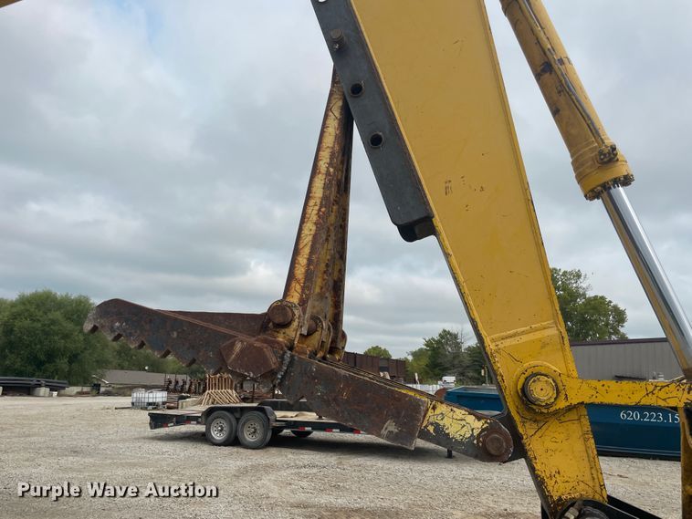 image for item JQ9667 2010 Komatsu PC220LC-10  excavator