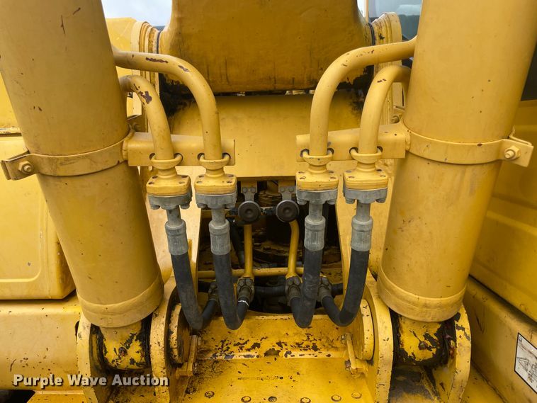 image for item JQ9667 2010 Komatsu PC220LC-10  excavator