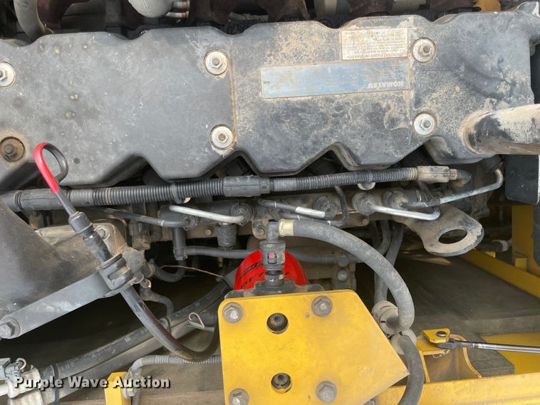 image for item JQ9667 2010 Komatsu PC220LC-10  excavator