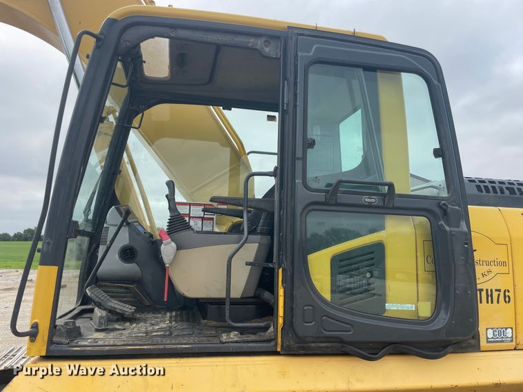 image for item JQ9667 2010 Komatsu PC220LC-10  excavator