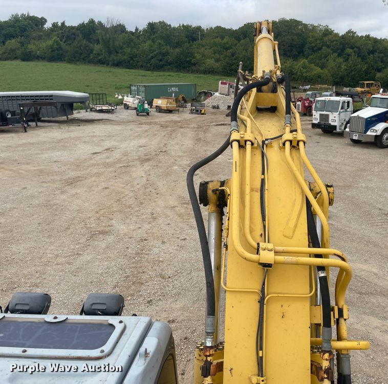 image for item JQ9668 2003 Komatsu PC138USLC-2  hydraulic excavator