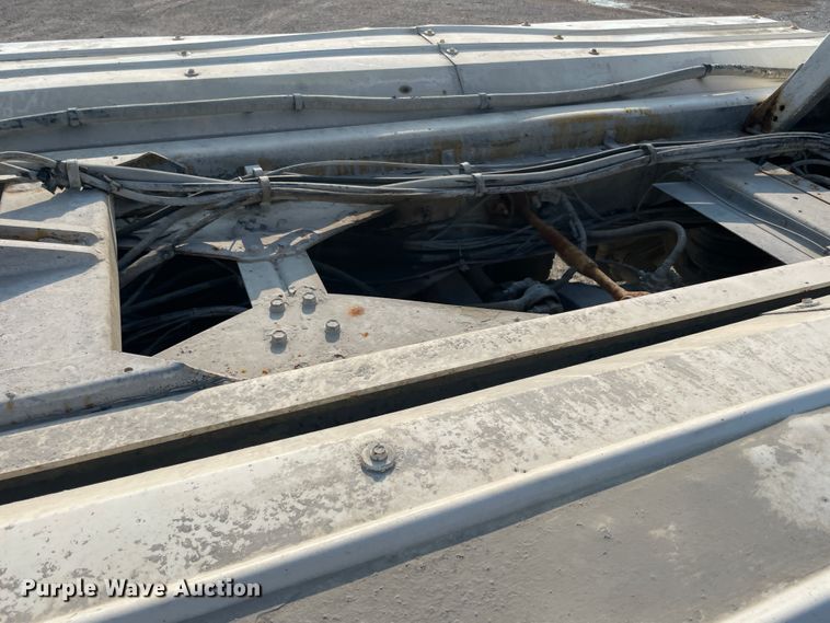 image for item JQ9672 1999 International 5000  ready mix truck