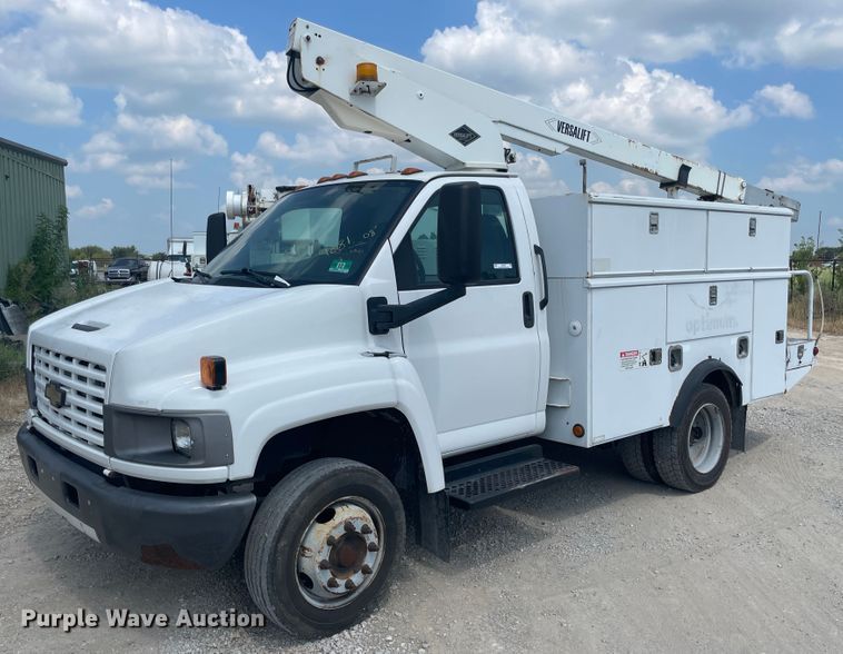 image for item JQ9703 2008 Chevrolet C4500  bucket truck