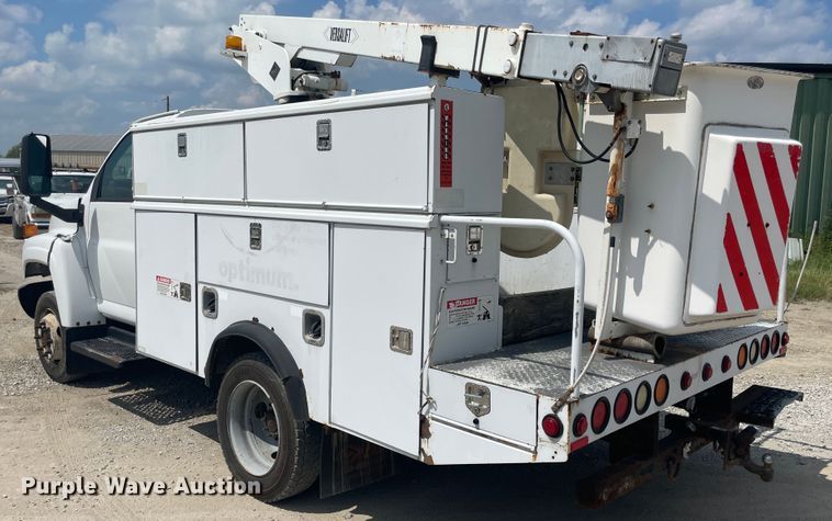 image for item JQ9703 2008 Chevrolet C4500  bucket truck
