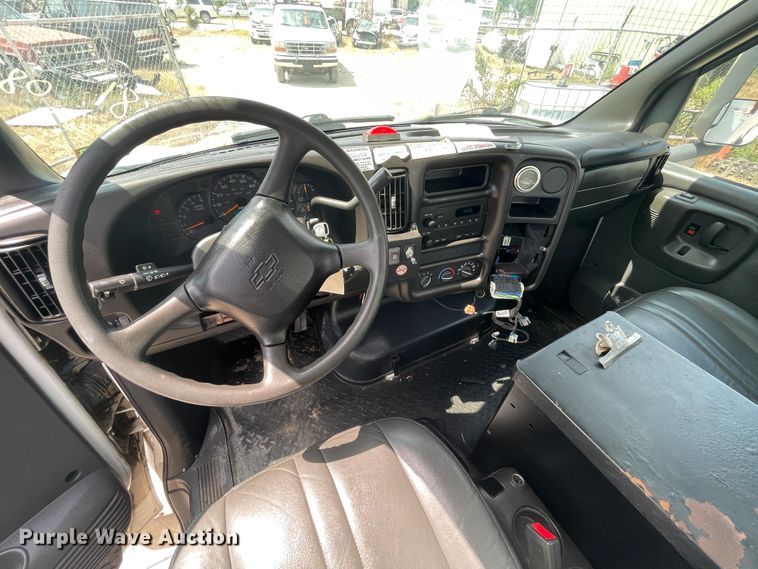 image for item JQ9703 2008 Chevrolet C4500  bucket truck