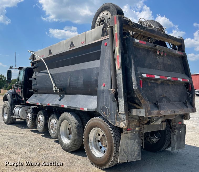 image for item JQ9716 2006 International WorkStar 7600  dump truck