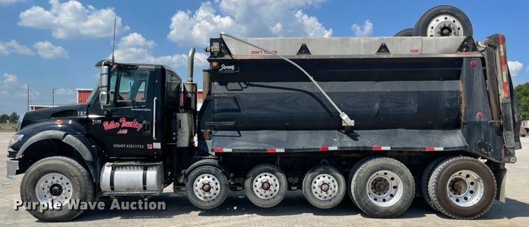 image for item JQ9716 2006 International WorkStar 7600  dump truck