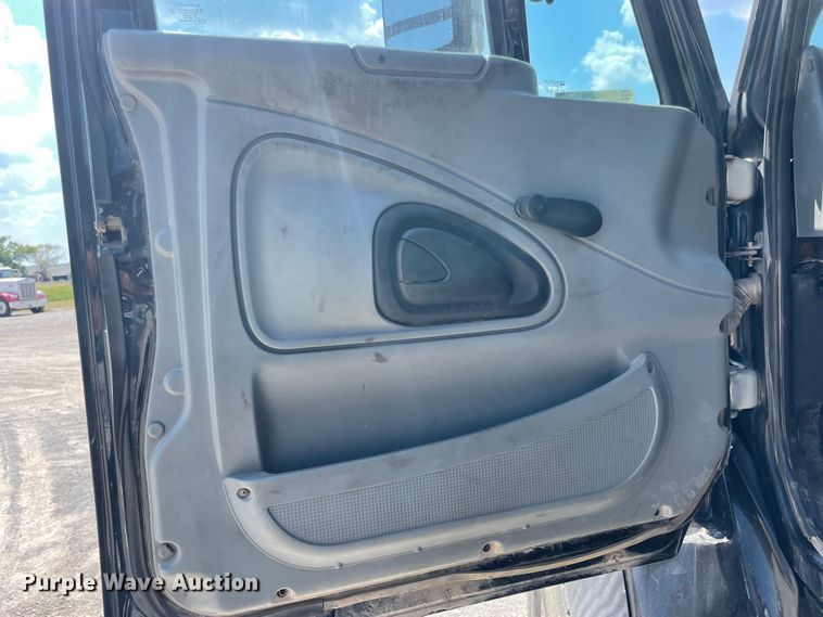 image for item JQ9716 2006 International WorkStar 7600  dump truck