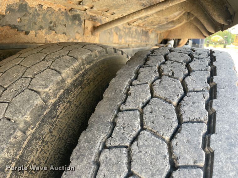 image for item JQ9716 2006 International WorkStar 7600  dump truck