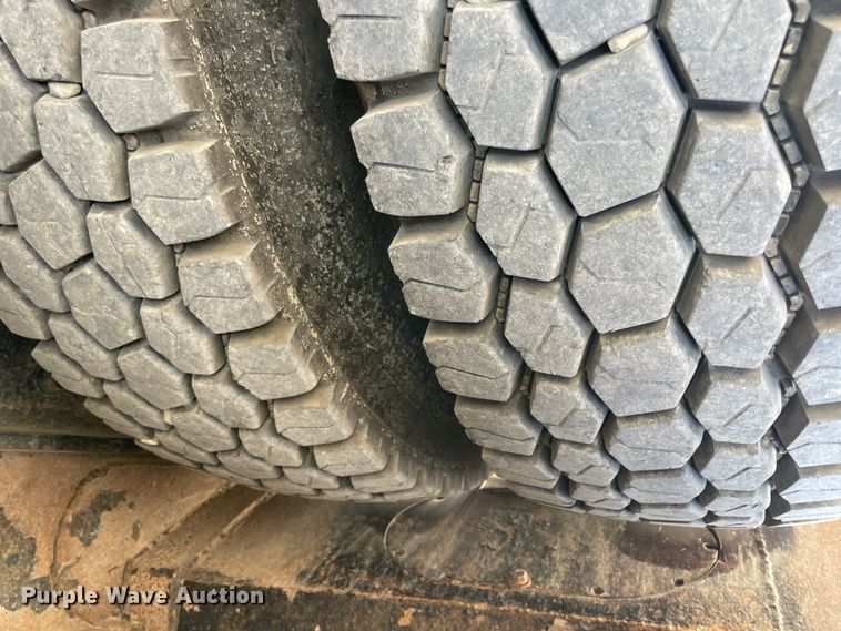 image for item JQ9716 2006 International WorkStar 7600  dump truck