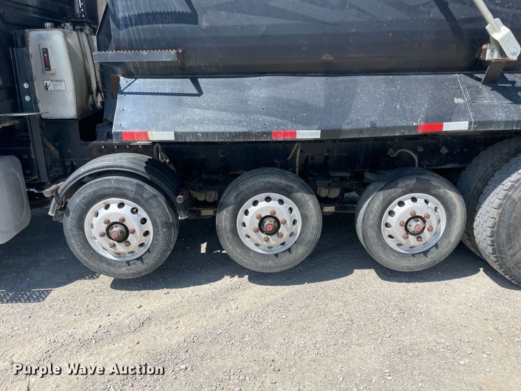 image for item JQ9716 2006 International WorkStar 7600  dump truck