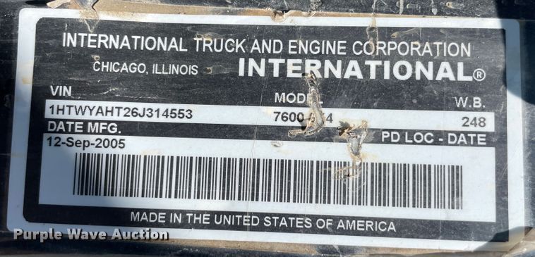 image for item JQ9716 2006 International WorkStar 7600  dump truck