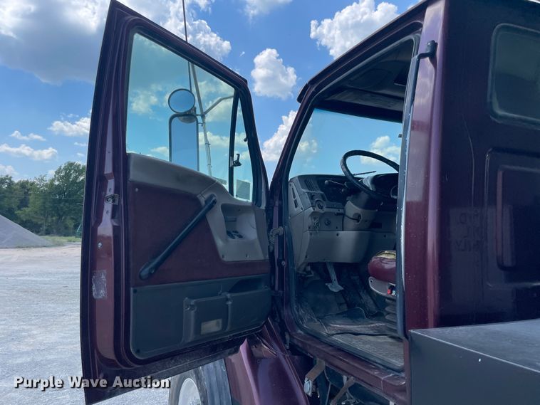 image for item JQ9717 2001 Sterling LT9500  dump truck