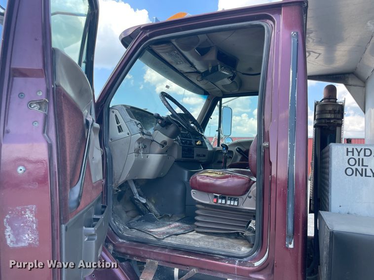 image for item JQ9717 2001 Sterling LT9500  dump truck