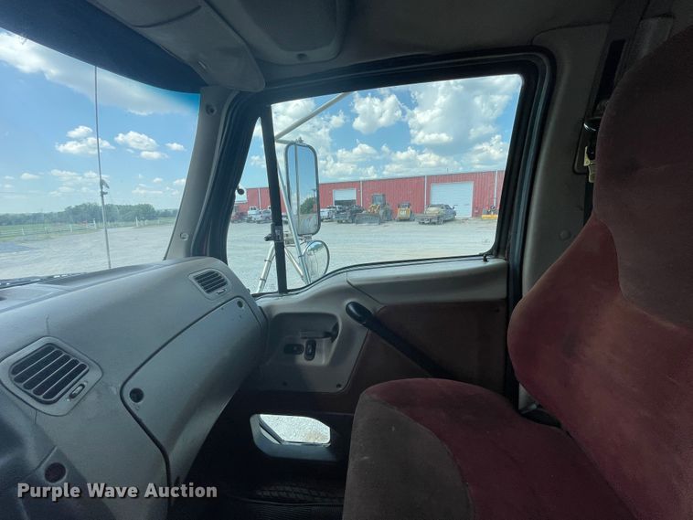 image for item JQ9717 2001 Sterling LT9500  dump truck