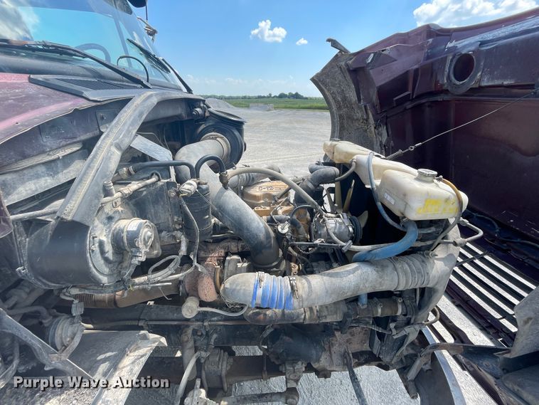 image for item JQ9717 2001 Sterling LT9500  dump truck