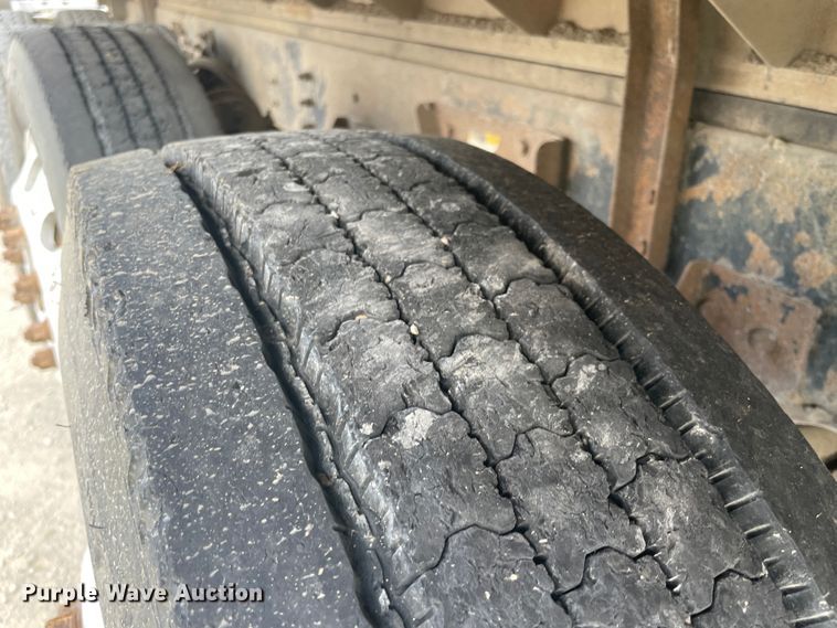 image for item JQ9717 2001 Sterling LT9500  dump truck