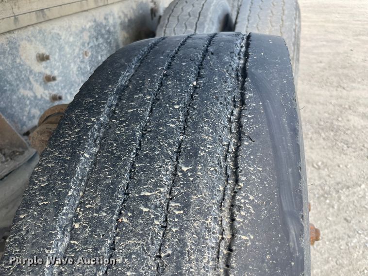 image for item JQ9717 2001 Sterling LT9500  dump truck