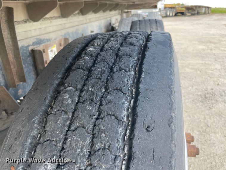 image for item JQ9717 2001 Sterling LT9500  dump truck