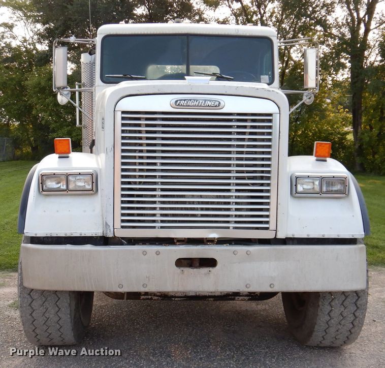 image for item KA9366 1997 Freightliner FLD  truck cab and chassis