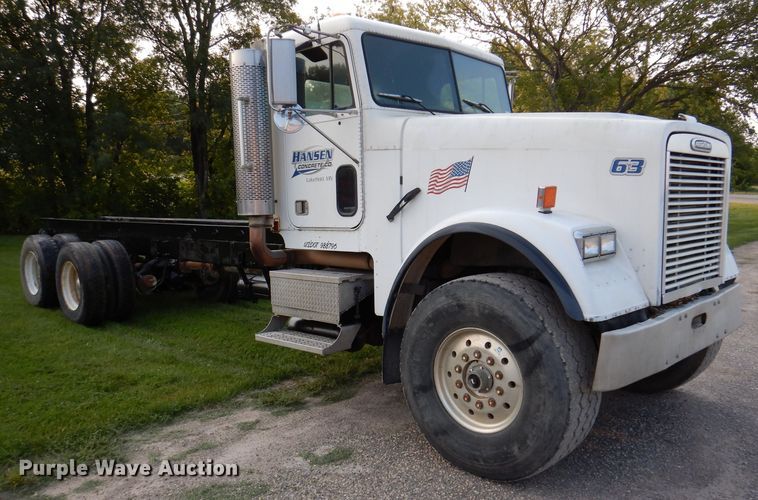 image for item KA9366 1997 Freightliner FLD  truck cab and chassis