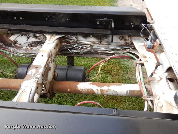 image for item KA9366 1997 Freightliner FLD  truck cab and chassis