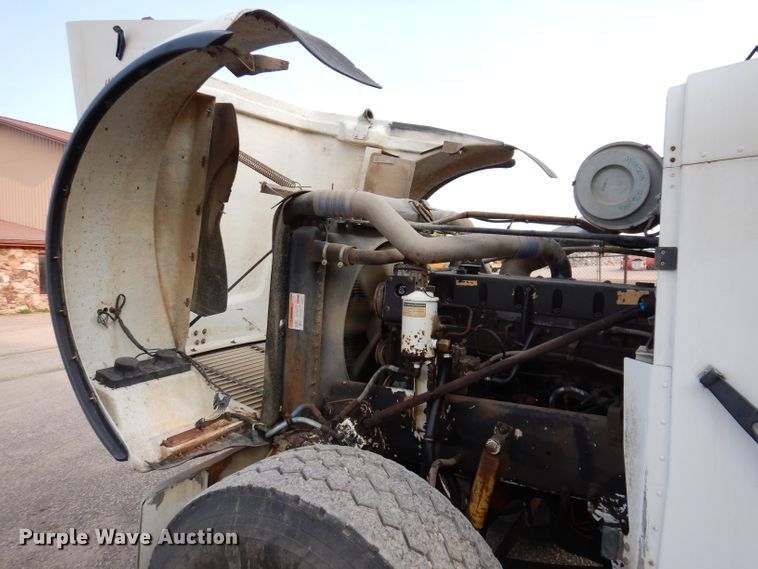 image for item KA9366 1997 Freightliner FLD  truck cab and chassis