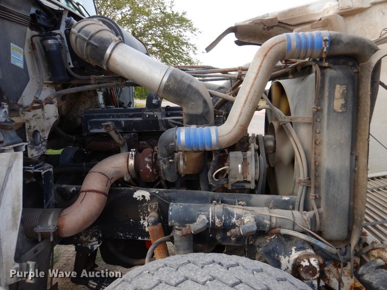 image for item KA9366 1997 Freightliner FLD  truck cab and chassis