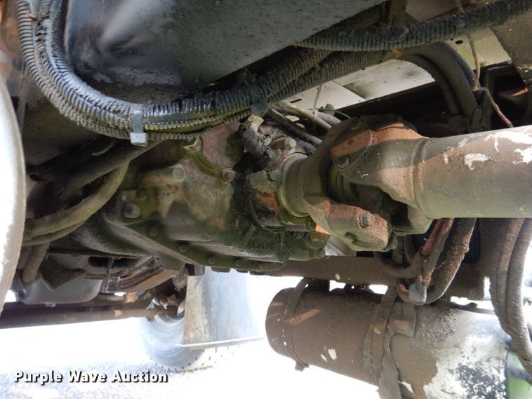 image for item KA9366 1997 Freightliner FLD  truck cab and chassis