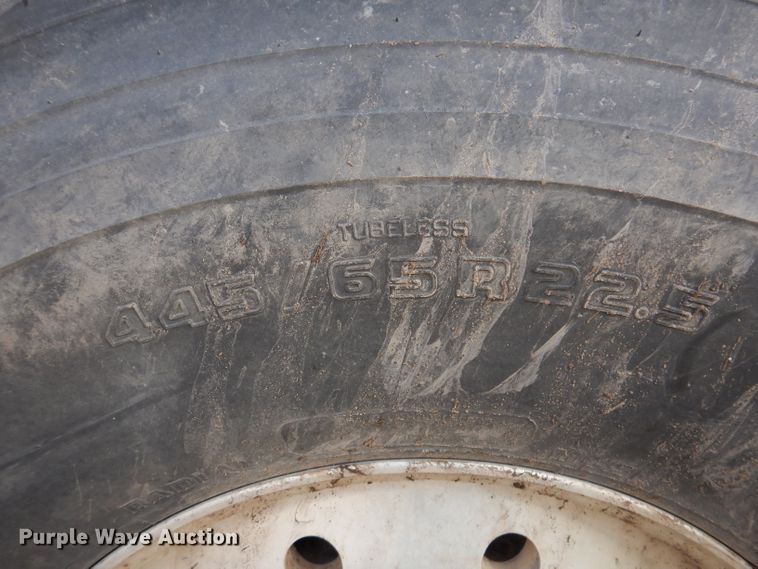 image for item KA9366 1997 Freightliner FLD  truck cab and chassis